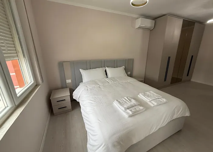 Miri Family Apartment, 5min From Airport Apartament