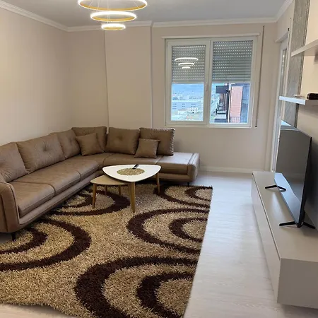 شقة Miri Family Apartment, 5min From Airport Vorë