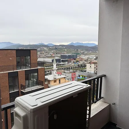 E&e Family Apartment, 5 Min From Airport, Center * Vorë