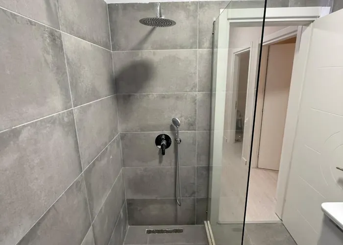 Miri Family Apartment, 5min From Airport Appartamento